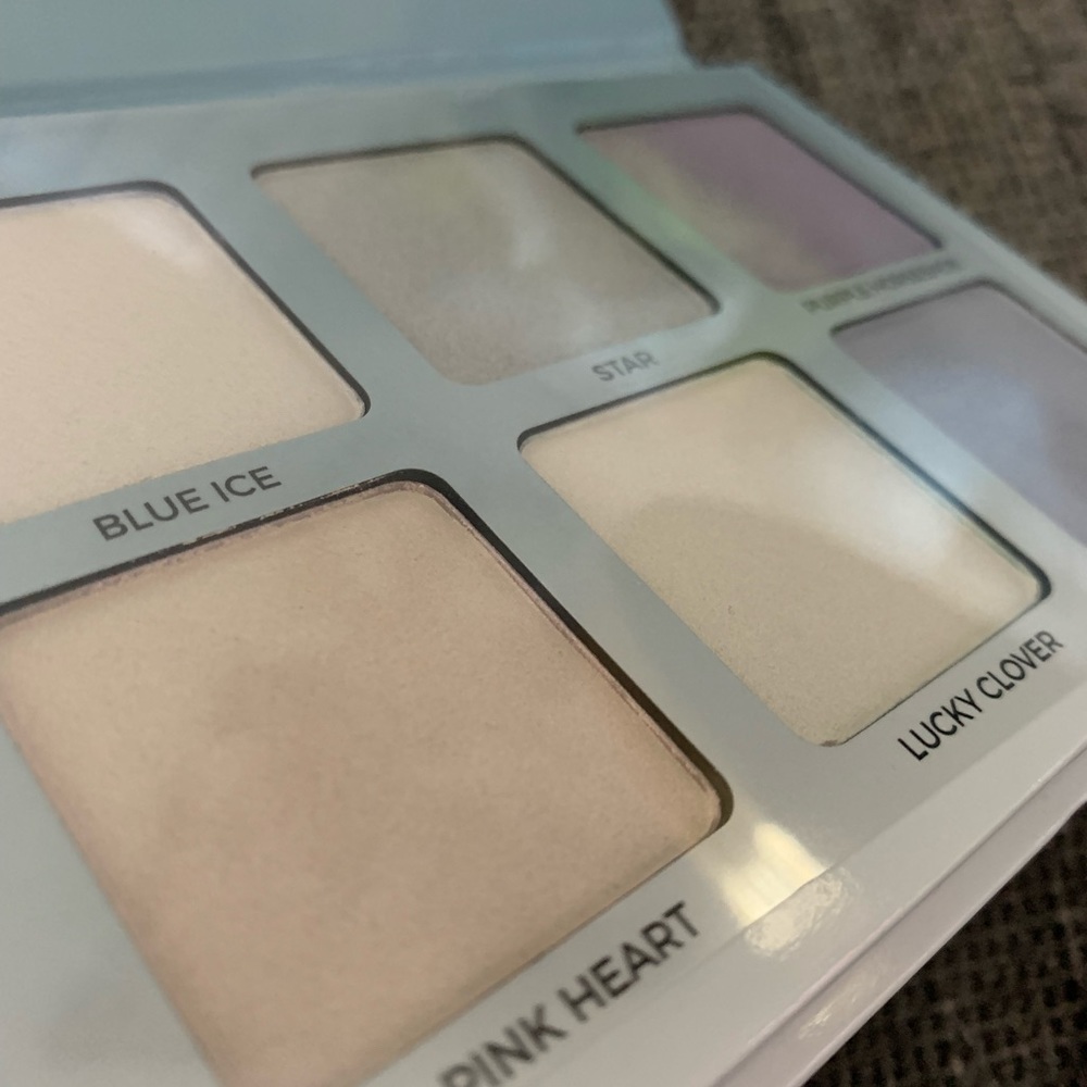 Anastasia Beverly Hills Moonchild Glow Kit - Picture 3 of 4